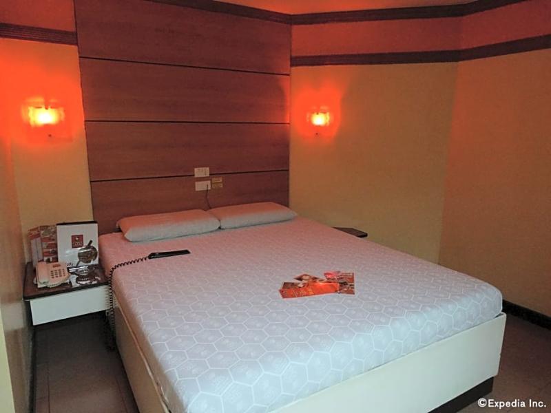 Hotel Sogo Pasay Wood Street Exterior foto